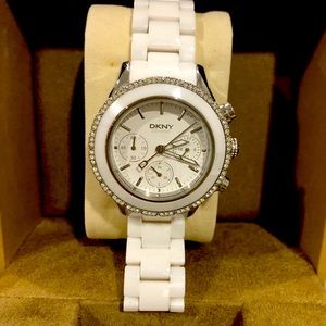 COPY - Women’s White DKNY watch